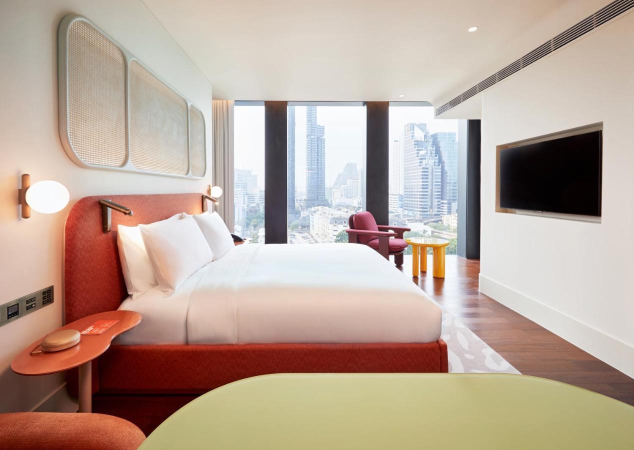 The Standard, Bangkok Mahanakhon Exterior photo A room at the hotel