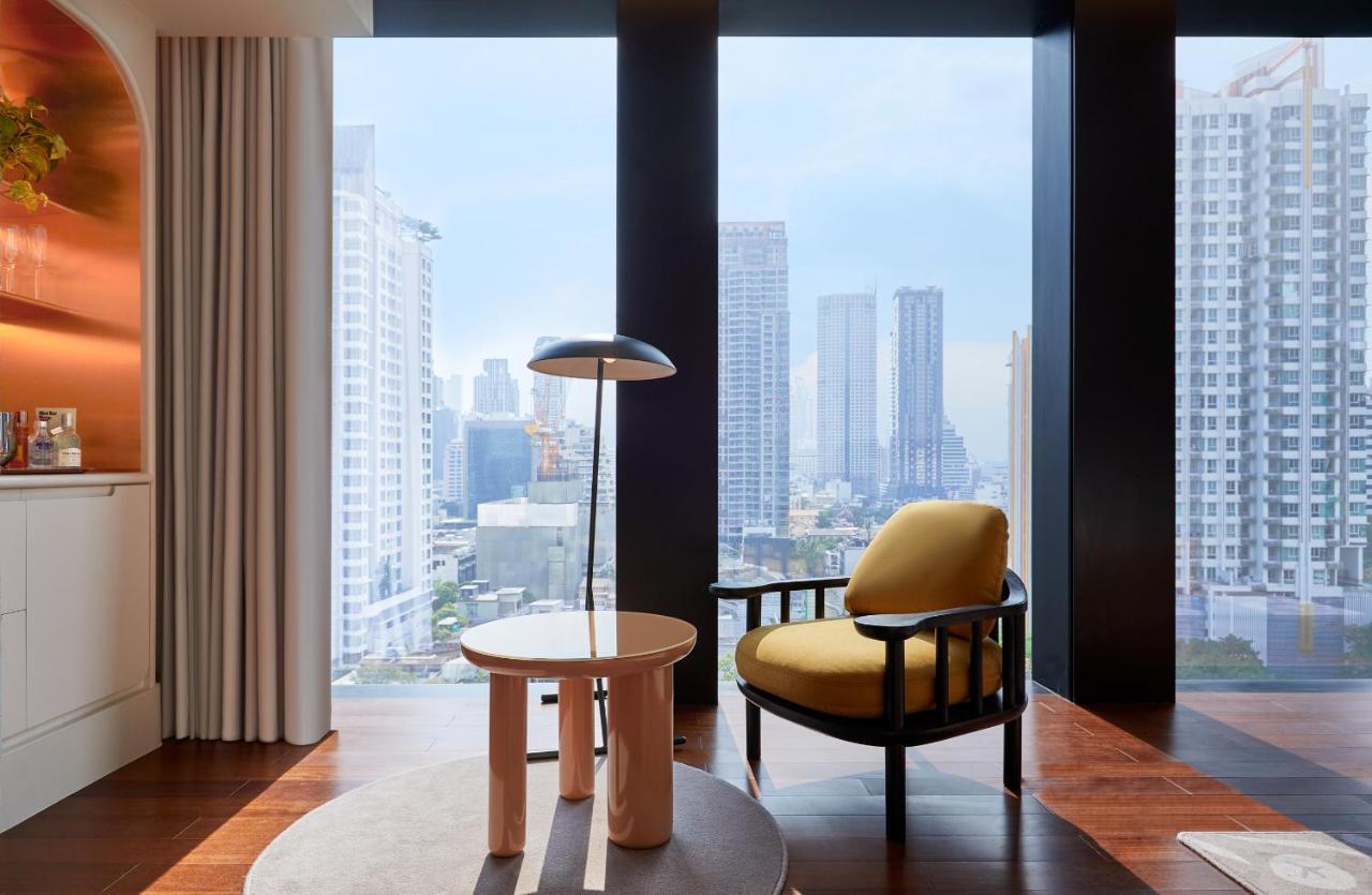 The Standard, Bangkok Mahanakhon Exterior photo A room at the hotel