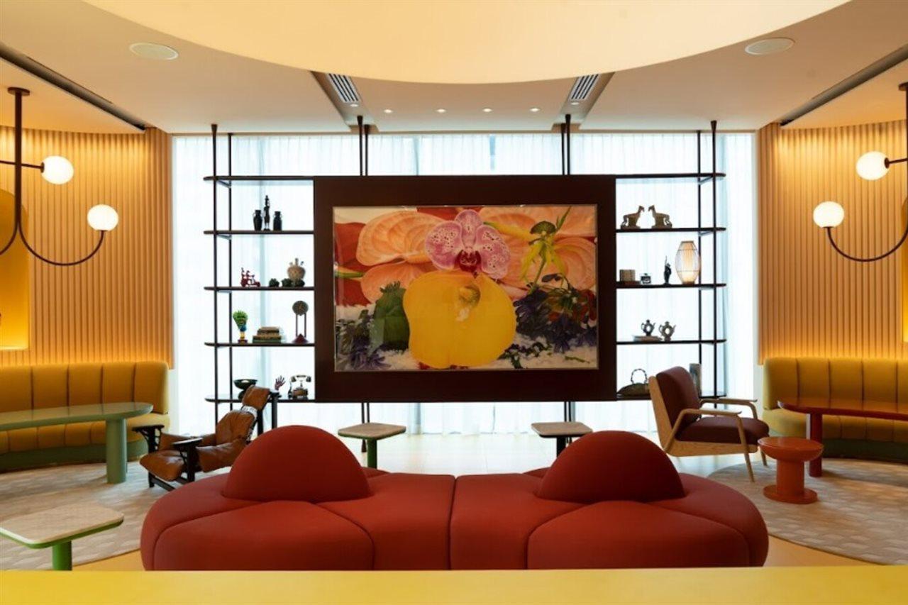 The Standard, Bangkok Mahanakhon Exterior photo The interior of the hotel