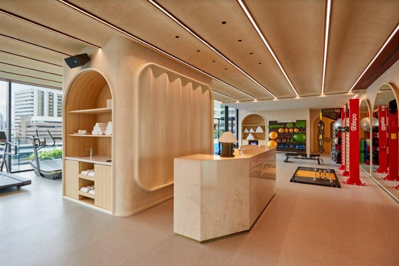 The Standard, Bangkok Mahanakhon Exterior photo The gym at The Standard, East Village