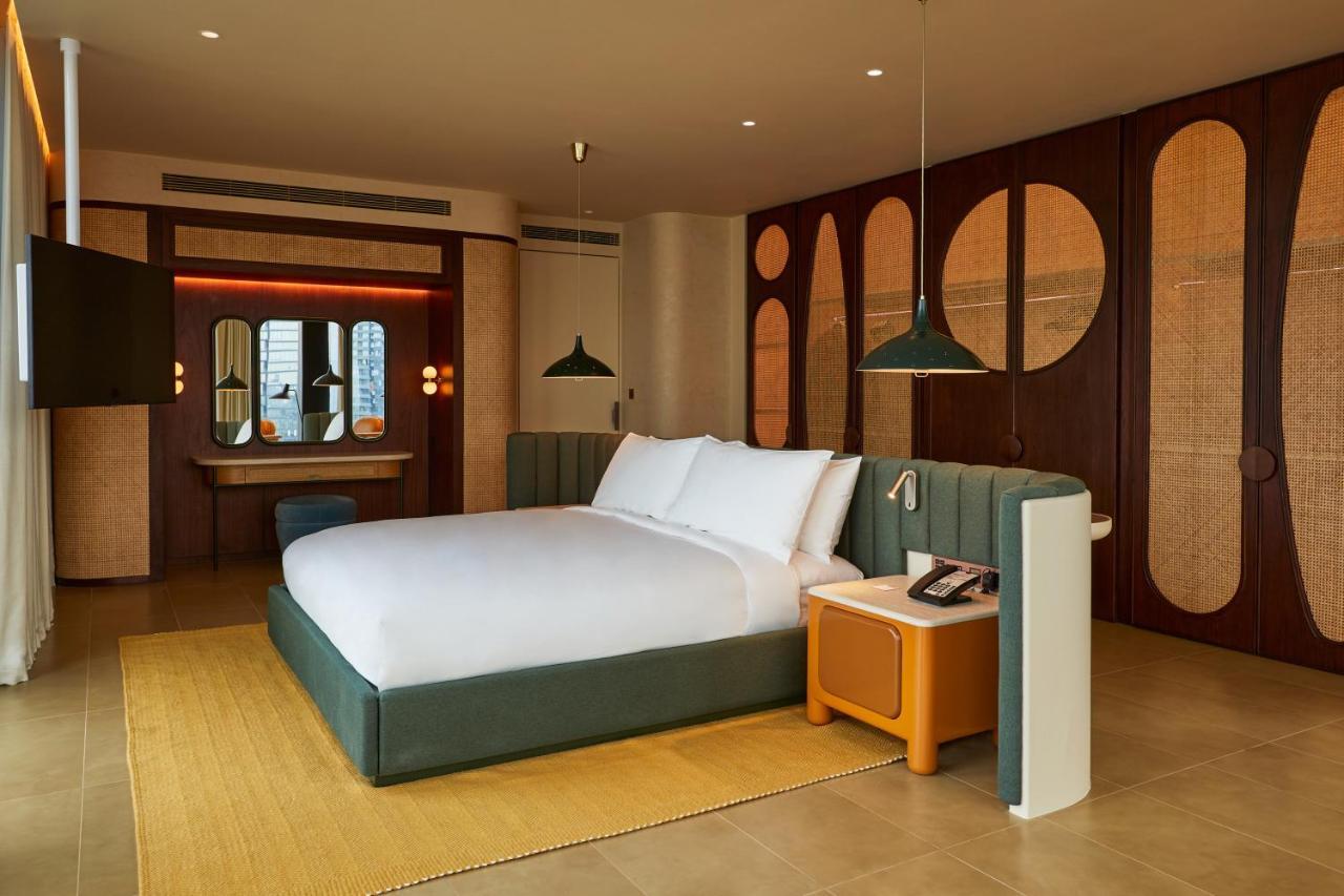 The Standard, Bangkok Mahanakhon Exterior photo A bedroom at the hotel